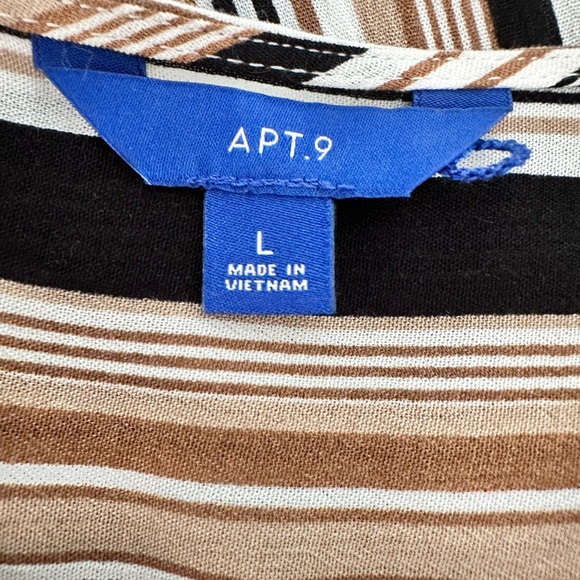 Apt. 9 Black & Brown Top - Picture 5 of 8